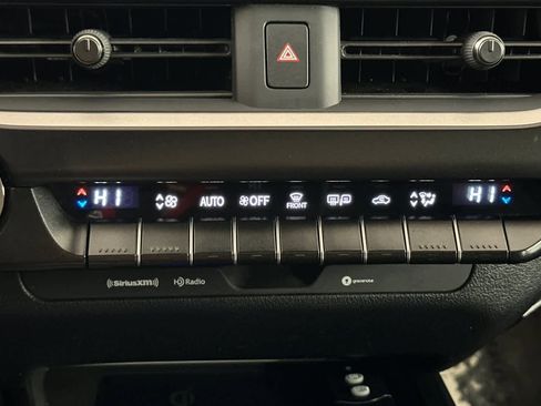 Used 2022 Lexus UX 250h image 20