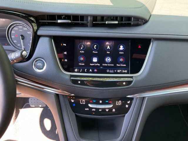 Used 2026 Cadillac XT5 Premium Luxury w/ LPO, ONYX Package FWD image 15