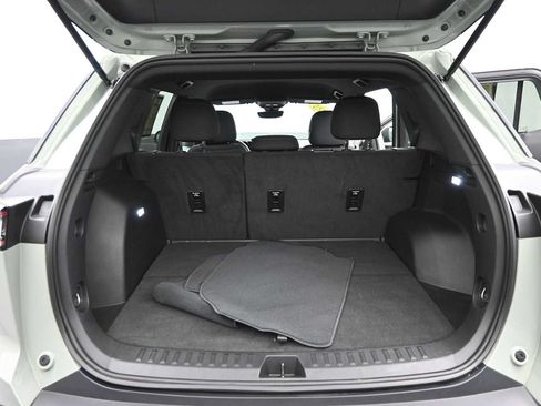 Used 2025 Chevrolet Equinox LT w/ Safety and Technology Package AWD/4WD image 13
