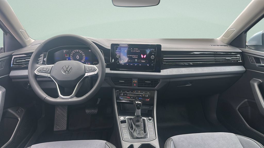 New 2027 Volkswagen Jetta SE FWD image 10