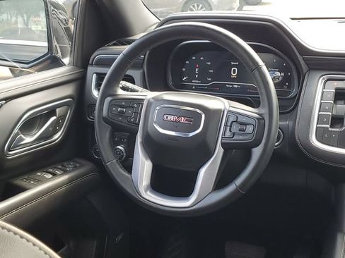 Used 2023 GMC Yukon SLT w/ SLT Premium Package AWD/4WD image 31