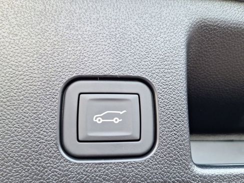 New 2026 Chevrolet Equinox EV LT w/ Convenience Package II image 16