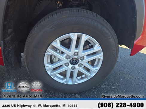 Used 2025 Toyota Tundra SR5 w/ SR5 Premium Package AWD/4WD image 11
