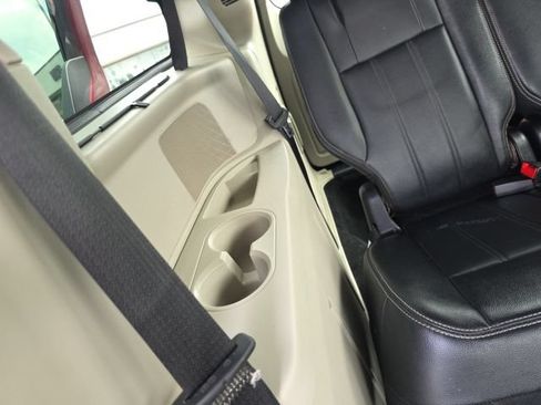 Used 2012 Chrysler Town & Country Touring-L w/ Entertainment Group #2 FWD image 50