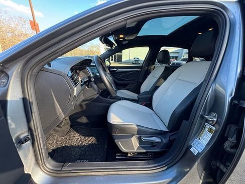 Used 2020 Volkswagen Jetta R-Line image 27