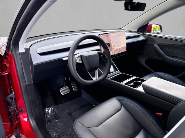Used 2026 Tesla Model Y 2WD image 13