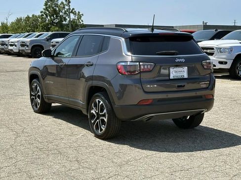 Used 2023 Jeep Compass Limited AWD/4WD image 3