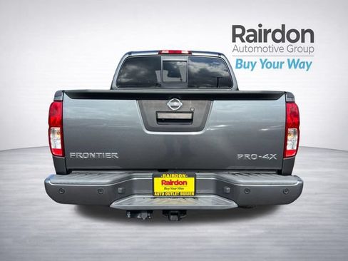 Used 2016 Nissan Frontier PRO-4X AWD/4WD image 6