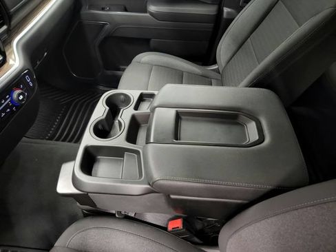 Used 2025 Chevrolet Silverado 1500 LT AWD/4WD image 21
