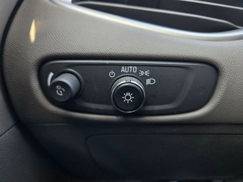 Used 2022 Chevrolet Malibu LT image 26