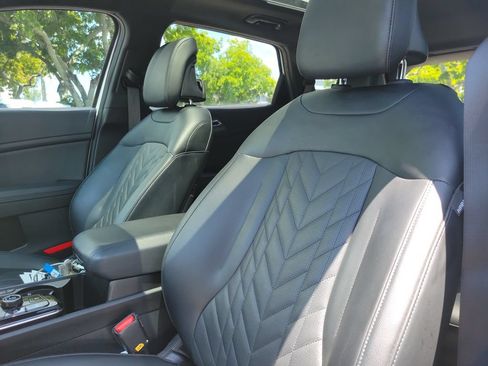 Certified 2023 Kia Sportage X-Pro AWD/4WD image 16