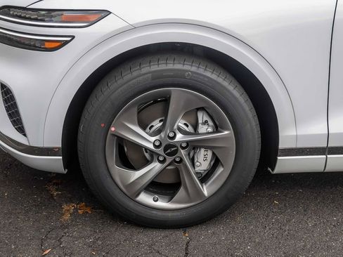 New 2026 Genesis GV70 2.5T image 7