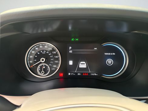 Used 2026 Genesis G70 2.5T Prestige RWD image 8
