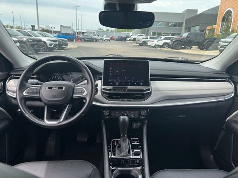 Certified 2022 Jeep Compass Limited AWD/4WD image 10