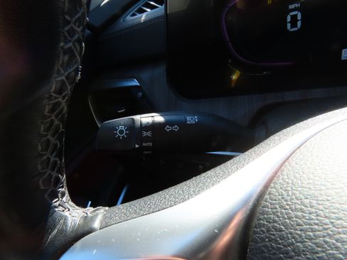 Used 2023 Kia Telluride EX w/ EX Captain's Chair Package image 33