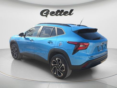 Used 2025 Chevrolet Trax RS w/ Driver Confidence Package image 4