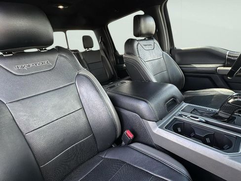 Used 2017 Ford F150 Raptor w/ Equipment Group 802A Luxury image 20