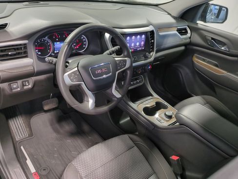 Used 2023 GMC Acadia SLE w/ Driver Convenience Package image 12