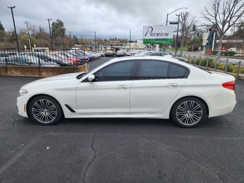 Used 2018 BMW 530i image 2