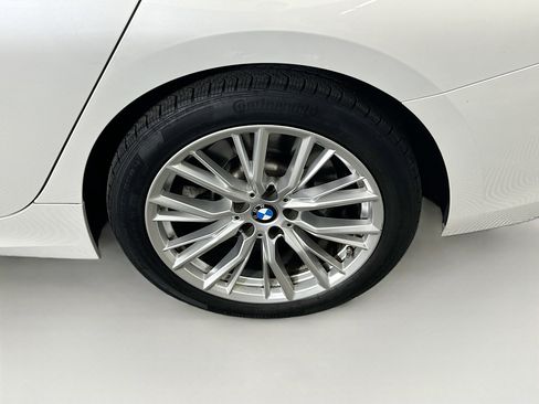 Used 2024 BMW 330i Sedan image 11