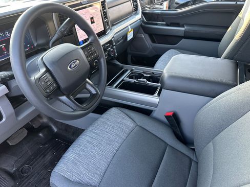 New 2026 Ford F250 XLT w/ XLT Premium Package image 9