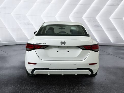 Used 2024 Nissan Sentra S image 5