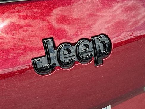New 2026 Jeep Grand Cherokee L Limited RWD image 19