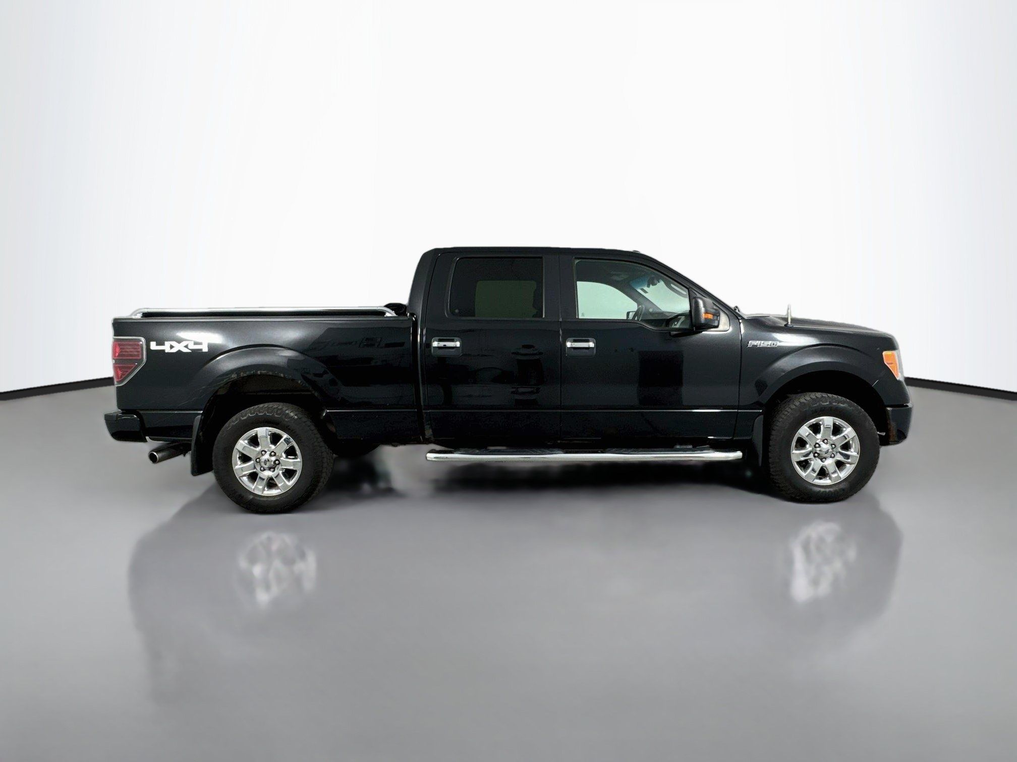 Used 2014 Ford F150 XLT w/ Equipment Group 302A Luxury AWD/4WD image 8