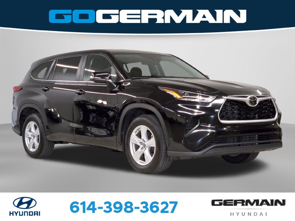 Used 2023 Toyota Highlander L FWD image 4