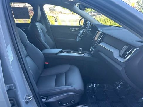 Certified 2025 Volvo XC60 B5 Plus AWD/4WD image 15