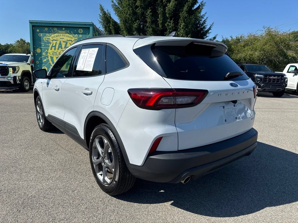 Used 2026 Ford Escape ST-Line AWD/4WD image 4