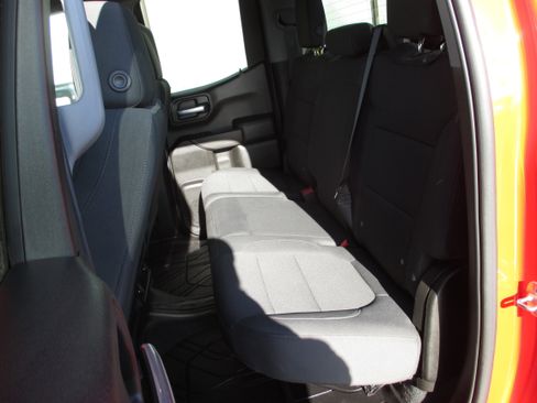 Used 2020 Chevrolet Silverado 1500 Custom w/ Rally Edition image 11