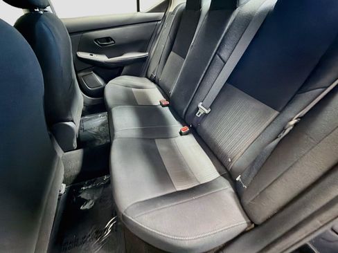 Used 2025 Nissan Sentra SV FWD image 13