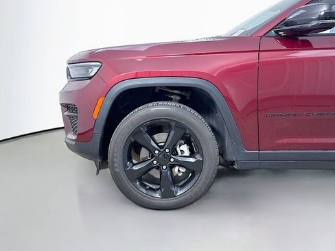 Used 2024 Jeep Grand Cherokee Altitude image 29