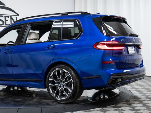 Used 2026 BMW X7 M60i AWD/4WD image 31