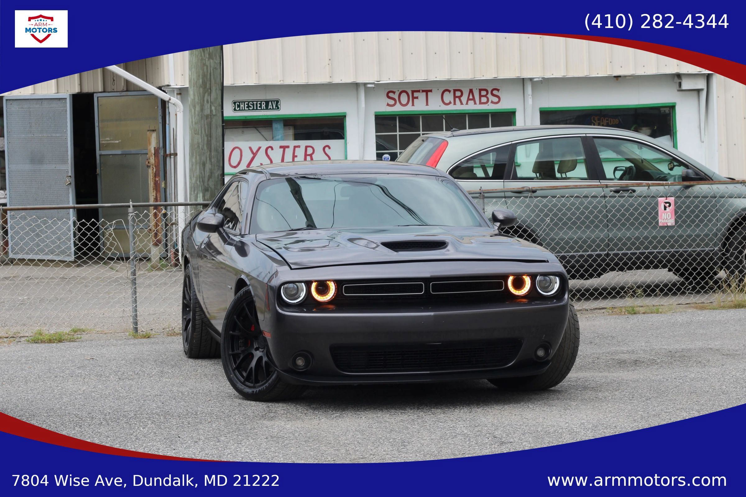 Used 2017 Dodge Challenger R/T w/ Cold Weather Group RWD image 1