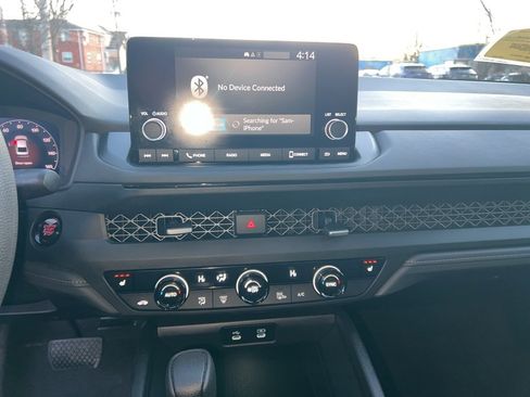 Used 2024 Honda Accord EX image 18