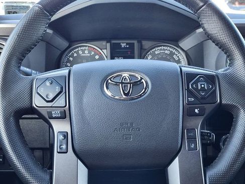 Used 2022 Toyota Tacoma TRD Sport w/ Technology Package image 28