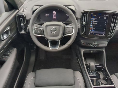 New 2024 Volvo XC40 Recharge Ultimate w/ Protection Package Premier image 12