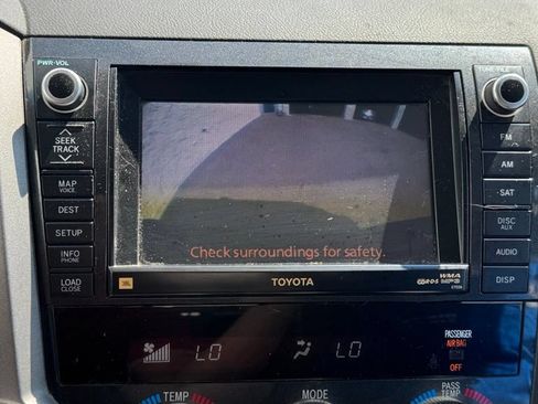 Used 2010 Toyota Tundra Limited w/ Memory Pkg AWD/4WD image 18