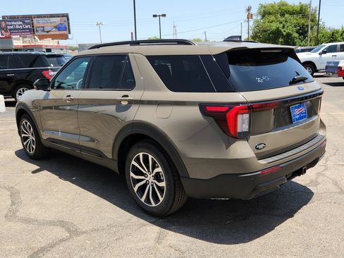 New 2026 Ford Explorer ST-Line RWD image 8