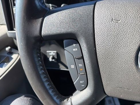 Used 2022 Chevrolet Express 2500 w/ Driver Convenience Package image 23