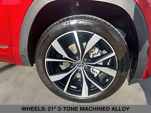 Used 2024 Volkswagen Atlas Cross Sport SEL Premium R-Line AWD/4WD image 9