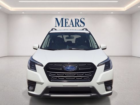 Used 2022 Subaru Forester Premium AWD/4WD image 8