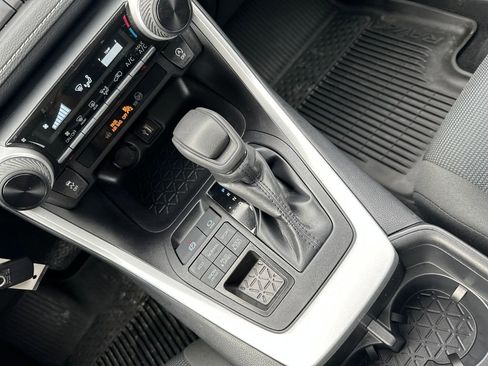 Used 2025 Toyota RAV4 LE image 18