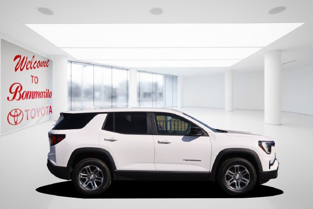 Used 2025 GMC Terrain Elevation AWD/4WD image 5
