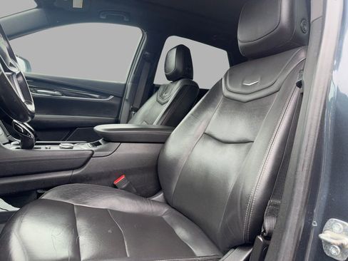 Used 2020 Cadillac XT5 Premium Luxury image 8
