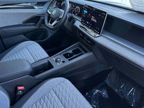 New 2026 Volkswagen Tiguan S image 16