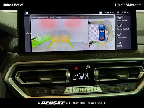 Used 2025 BMW X4 M40i w/ Premium Package image 9