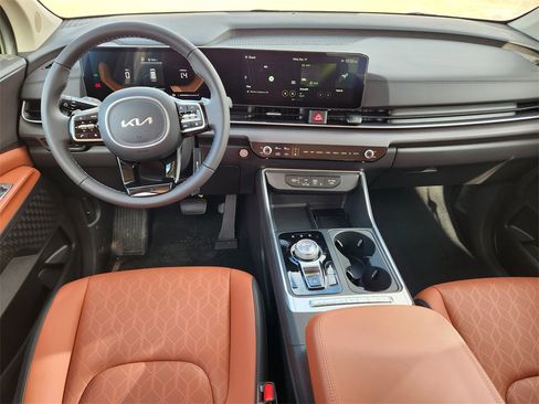 New 2026 Kia Carnival EX image 10